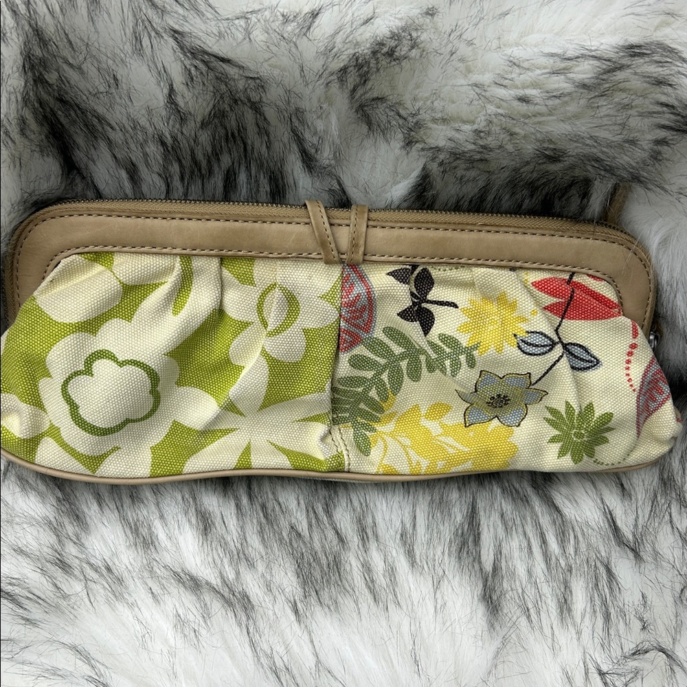 Fossil Elegant large Floral Patchwork Clutch/Wris… - image 13